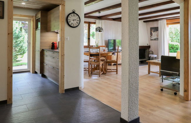 Appartement de 3 chambres à Ollon avec jardin - Photo 2