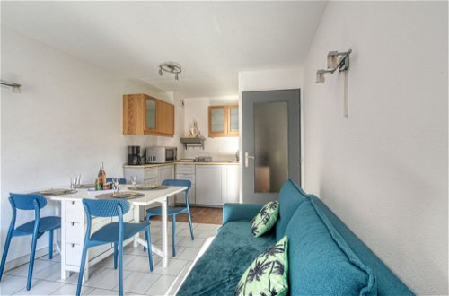 Photo 6 - Appartement de 1 chambre à Fréjus avec terrasse et vues à la mer