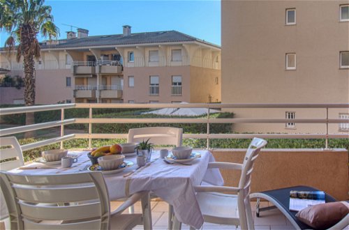 Photo 19 - 1 bedroom Apartment in Fréjus with terrace and sea view