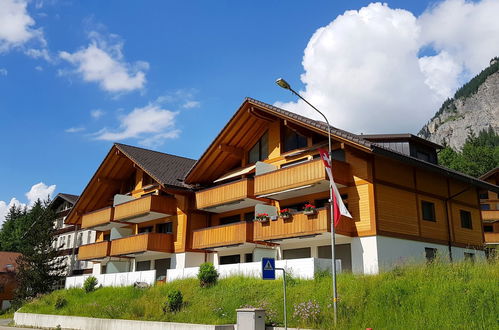 Foto 2 - Apartamento de 2 habitaciones en Kandersteg con vistas a la montaña