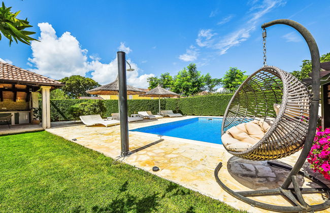 Apartamento de 3 quartos em Biograd na Moru com piscina e jardim - Foto 2
