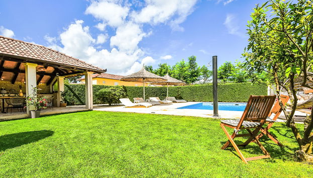 Apartamento de 3 quartos em Biograd na Moru com piscina e jardim - Foto 3
