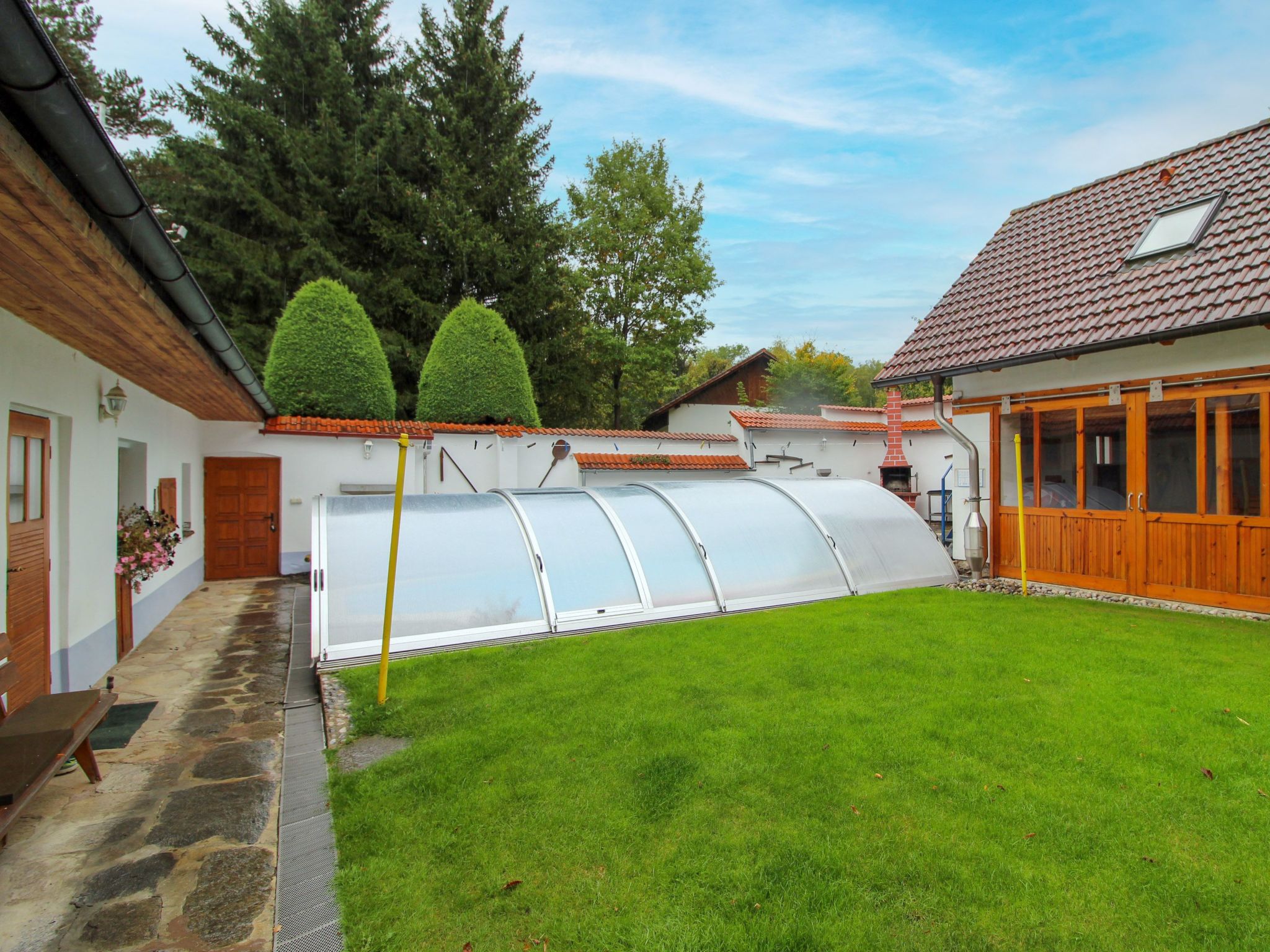 Foto 6 - Casa de 3 habitaciones en Mokrý Lom con piscina privada y terraza