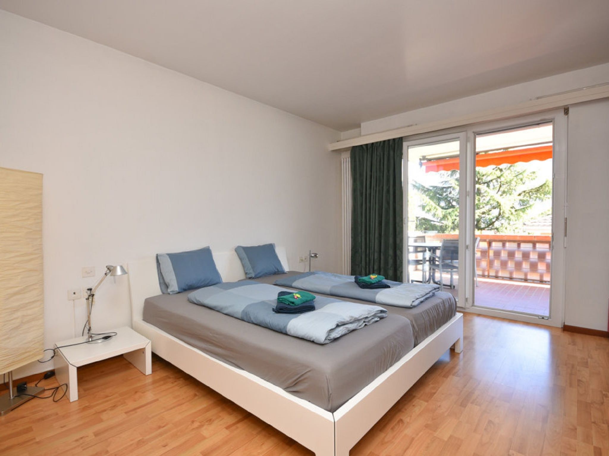 Foto 4 - Apartment mit 2 Schlafzimmern in Ascona mit schwimmbad und blick auf die berge