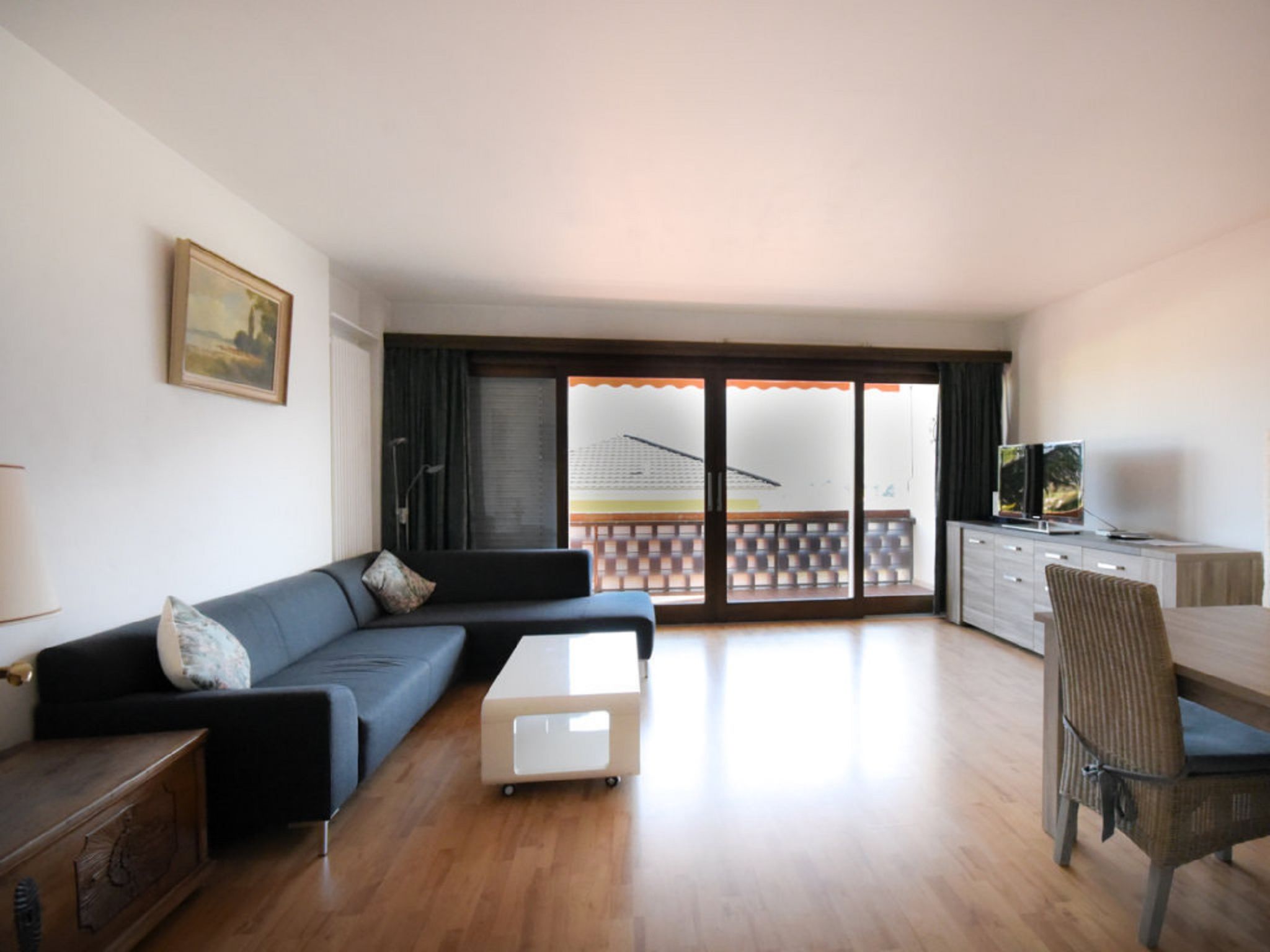 Foto 2 - Apartamento de 2 habitaciones en Ascona con piscina y vistas a la montaña