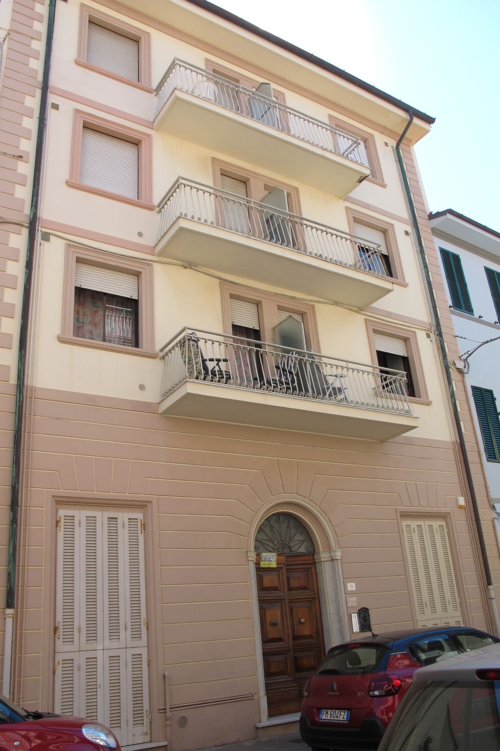 Photo 30 - Appartement de 2 chambres à Viareggio avec jardin et vues à la mer