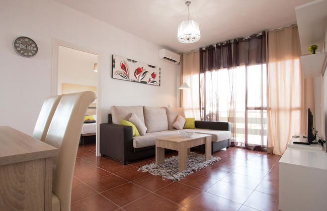Holidays2Torremolinos Alamos - Photo 2