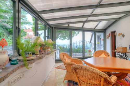 Photo 4 - 1 bedroom Apartment in Schieder-Schwalenberg with garden and mountain view