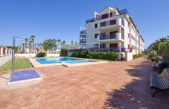Apartamento de 4 quartos em Dénia com piscina e jardim - Foto 18