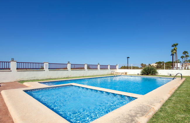 Apartamento de 4 quartos em Dénia com piscina e jardim - Foto 17