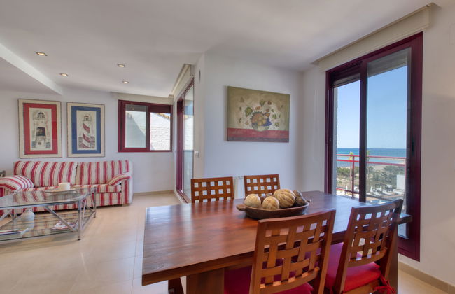 Apartamento de 4 quartos em Dénia com piscina e jardim - Foto 8