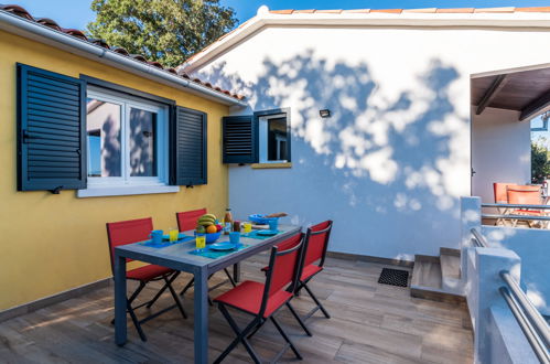 Photo 19 - Maison de 2 chambres à Sotta avec terrasse et vues à la mer