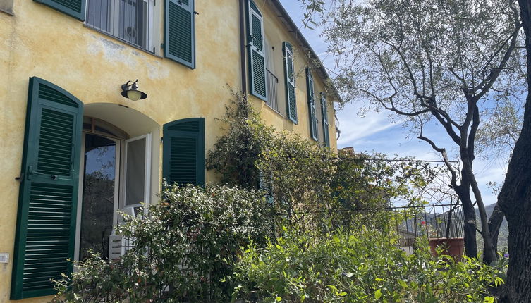 Photo 1 - Maison de 2 chambres à Pietrabruna avec jardin et terrasse