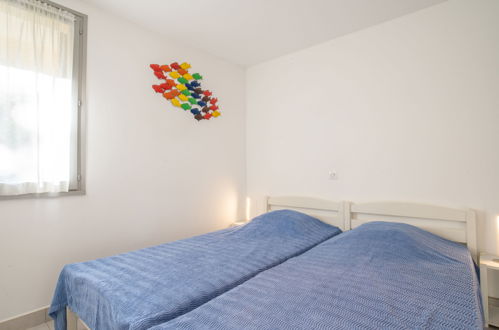 Foto 14 - Apartamento de 2 quartos em Fréjus com jardim e vistas do mar