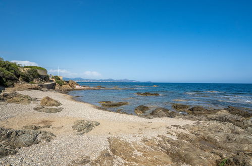 Photo 40 - Appartement de 2 chambres à Fréjus avec jardin et vues à la mer