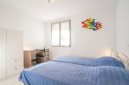 Foto 16 - Apartamento de 2 quartos em Fréjus com jardim e vistas do mar