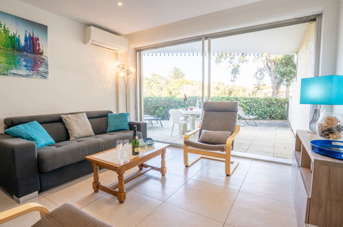 Foto 6 - Apartamento de 2 quartos em Fréjus com jardim e terraço