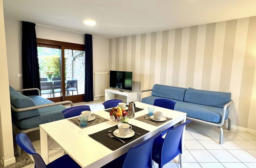 Foto 4 - Casa con 3 camere da letto a Lignano Sabbiadoro con piscina e giardino