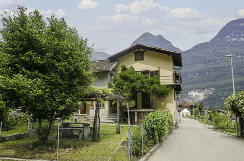 Photo 21 - Maison de 2 chambres à Riviera avec jardin et vues sur la montagne