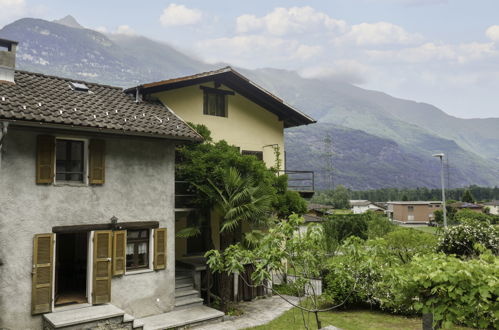 Foto 1 - Casa con 2 camere da letto a Riviera con giardino e vista sulle montagne