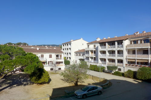 Foto 17 - Casa de 2 quartos em Saint-Cyr-sur-Mer com jardim e terraço