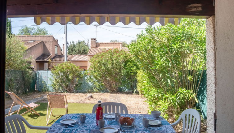 Photo 1 - Maison de 2 chambres à Saint-Cyr-sur-Mer avec jardin et terrasse