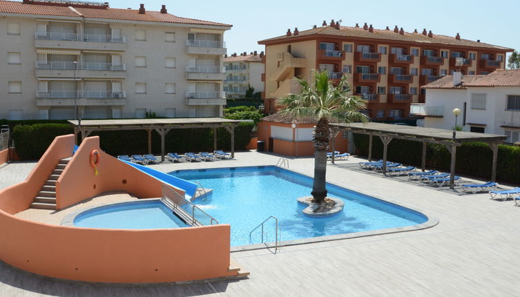 Foto 1 - Apartamento de 1 habitación en Torroella de Montgrí con piscina y vistas al mar