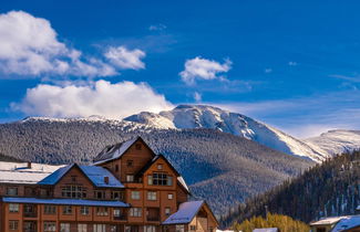 Photo 2 - Zephyr Mountain Lodge