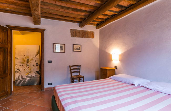 3 bedroom Apartment in Castelnuovo di Val di Cecina with swimming pool and garden - Photo 13