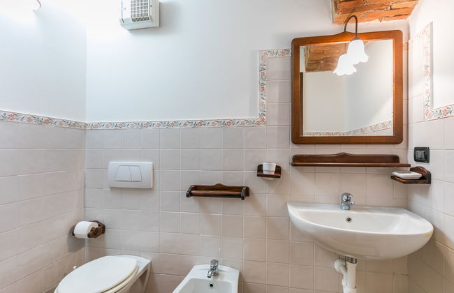 3 bedroom Apartment in Castelnuovo di Val di Cecina with swimming pool and garden - Photo 28