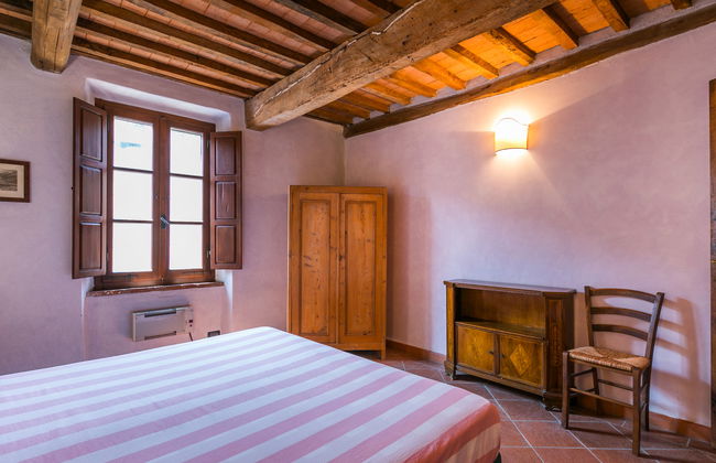 3 bedroom Apartment in Castelnuovo di Val di Cecina with swimming pool and garden - Photo 14