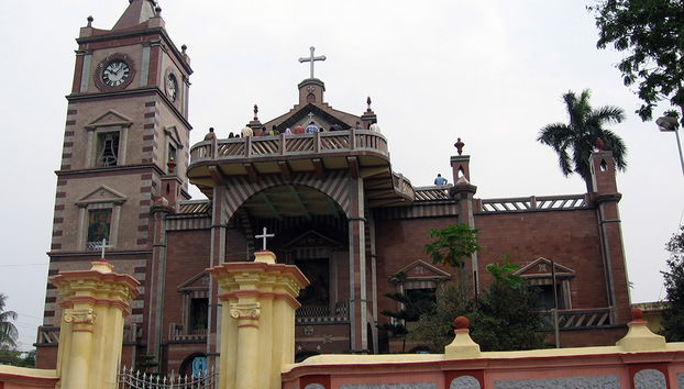 Ausflug zur Bandel Church und zum Hangseswari Temple - Foto 2