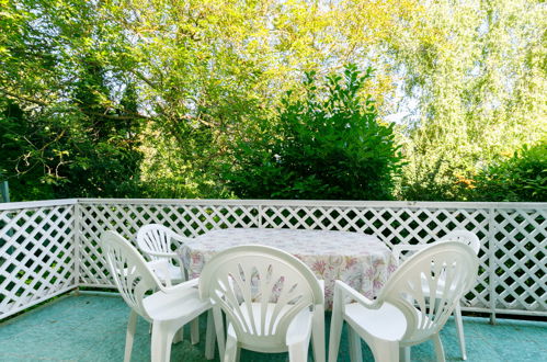 Photo 2 - Maison de 3 chambres à Siófok avec jardin et terrasse