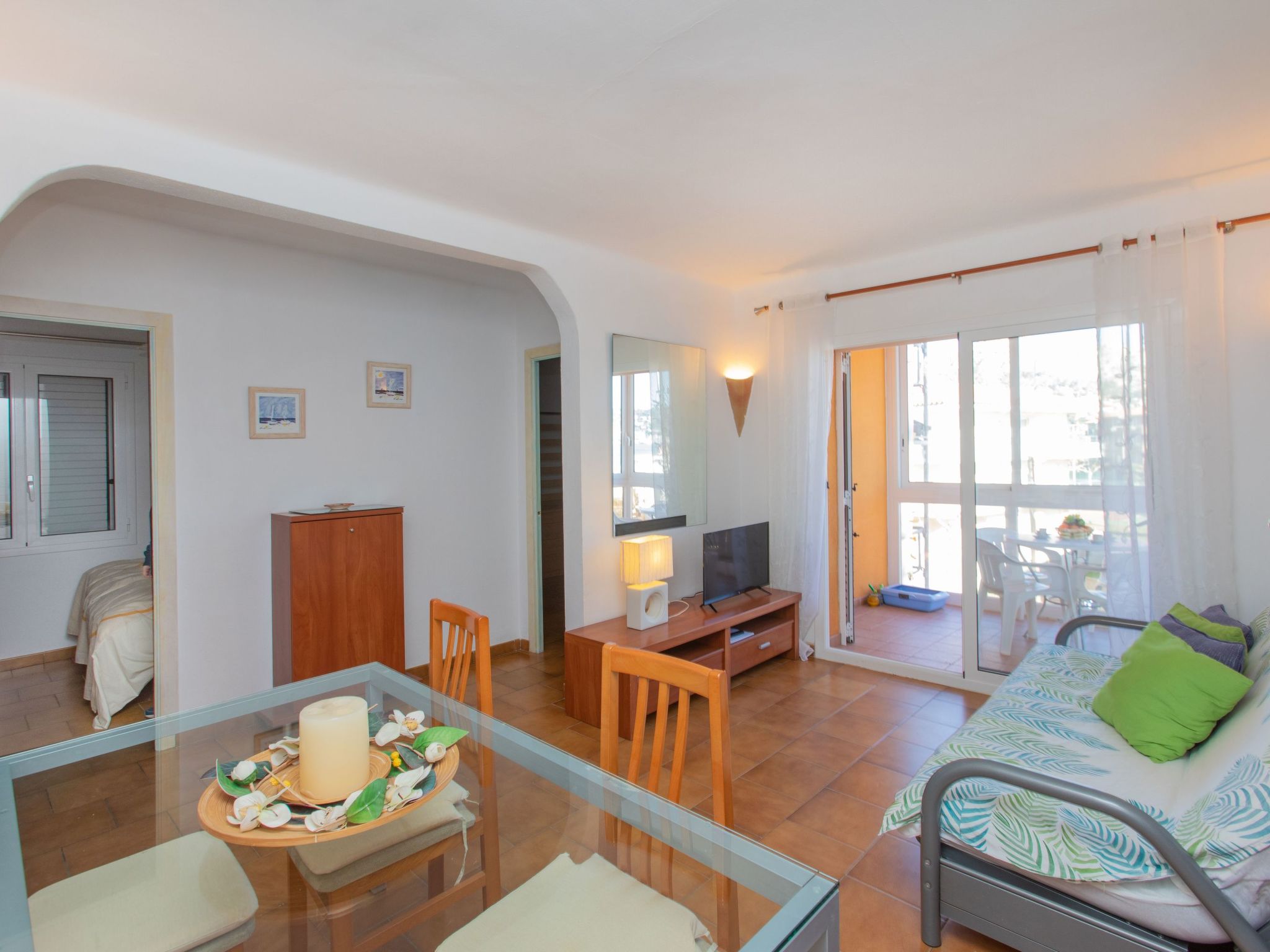 Foto 2 - Appartamento con 2 camere da letto a Torroella de Montgrí con vista mare