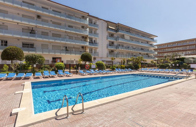 Apartamento de 3 quartos em Blanes com piscina e jardim - Foto 18