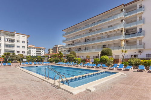 Photo 16 - 2 bedroom Apartment in Blanes with swimming pool and garden