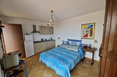 Foto 2 - Apartamento em Ricadi com jardim e terraço