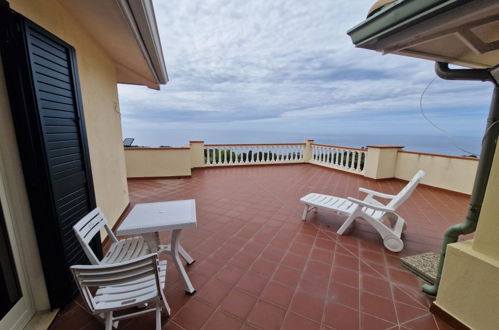 Foto 13 - Apartamento en Ricadi con jardín y vistas al mar