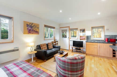 Photo 1 - House in Inverness with garden and mountain view