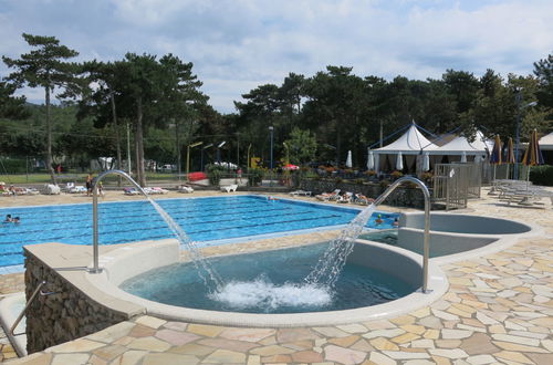 Photo 23 - Maison de 2 chambres à Duino-Aurisina avec piscine et terrasse