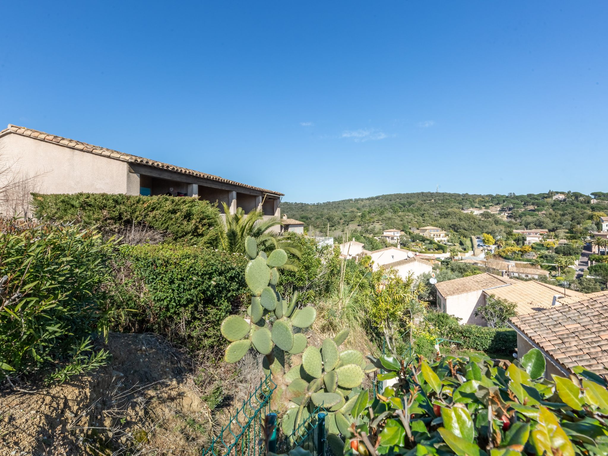 Foto 15 - Apartamento en Sainte-Maxime con piscina y vistas al mar