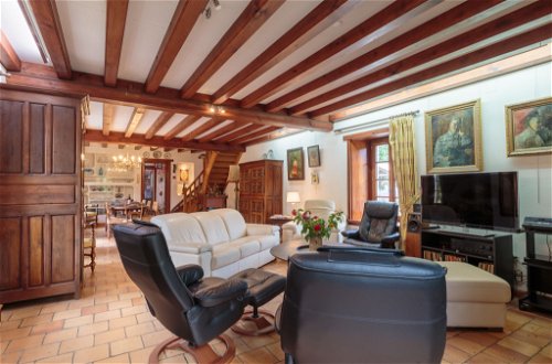 Photo 6 - 4 bedroom House in Mauzé-sur-le-Mignon with private pool and terrace