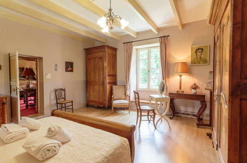 Photo 16 - 4 bedroom House in Mauzé-sur-le-Mignon with private pool and terrace