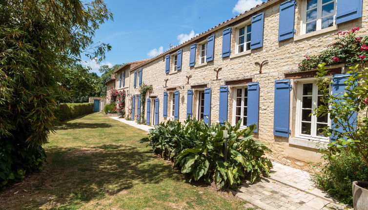 Foto 1 - Casa de 4 habitaciones en Mauzé-sur-le-Mignon con piscina privada y jardín