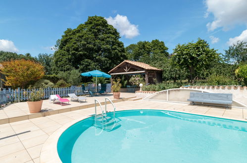 Foto 31 - Casa de 4 quartos em Mauzé-sur-le-Mignon com piscina privada e jardim