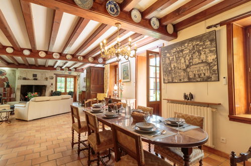 Photo 9 - Maison de 4 chambres à Mauzé-sur-le-Mignon avec piscine privée et terrasse