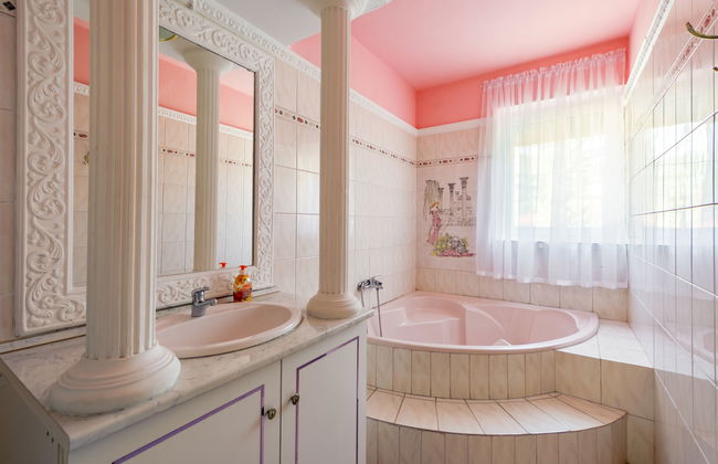 Casa de 6 quartos em Balatonföldvár com jardim e terraço - Foto 21