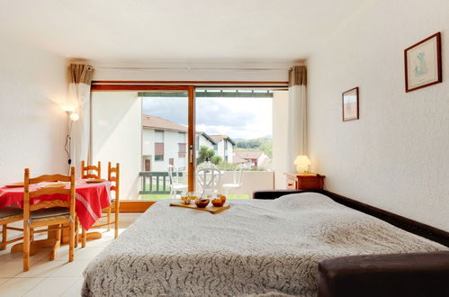 Photo 9 - Apartment in Saint-Jean-de-Luz with swimming pool and sea view