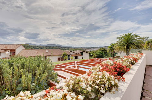 Photo 19 - Apartment in Saint-Jean-de-Luz with swimming pool and sea view