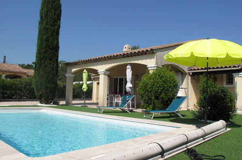 Foto 6 - Casa de 3 quartos em Le Val com piscina privada e jardim